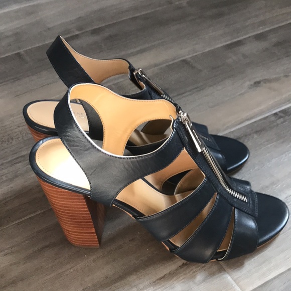 Michael Kors front zipper sandals. - Picture 1 of 8